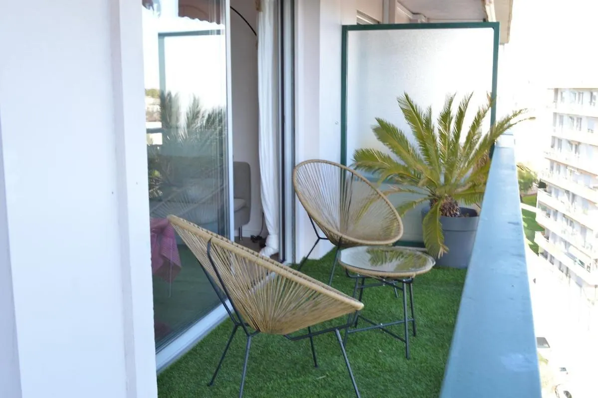 Appartement 2P Vue Mer Antibes 0*,  France